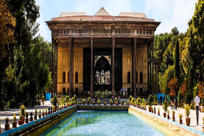 کاخ چهلستون اصفهان