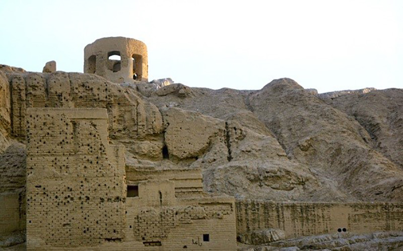 آتشگاه اصفهان مجموعه ای تاریخی و بسیار قدیمی