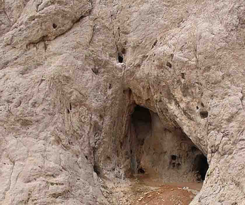 غار قلعه بزی 1