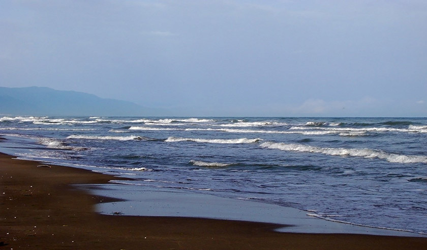 ساحل خزر آباد