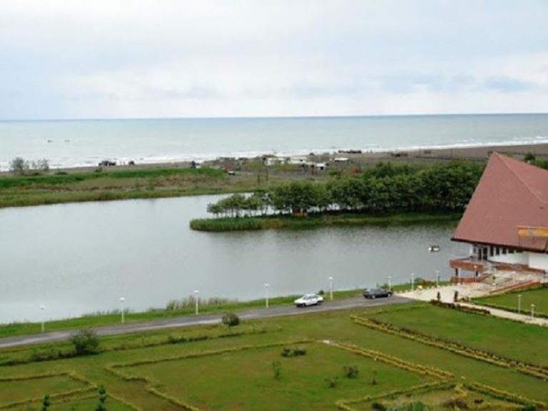 لشت نشا مجله مِستر بلیط