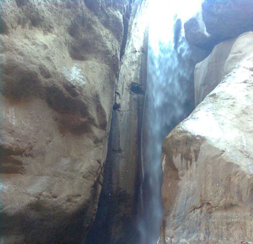 آبشار رودمعجن