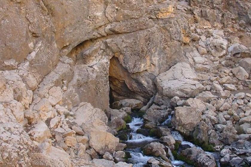 غار سراب امید آباد