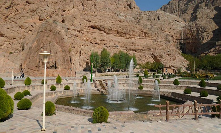 تاریخچه چشمه لادر