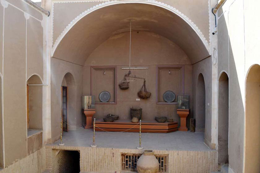 معماری خانه وحشی بافقی