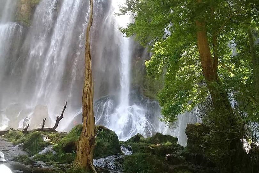 طبیعت و ساختار آبشار