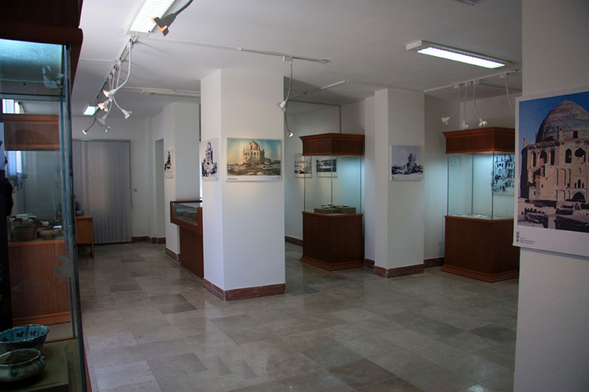 ساختار و اشیاء موجود در موزه
