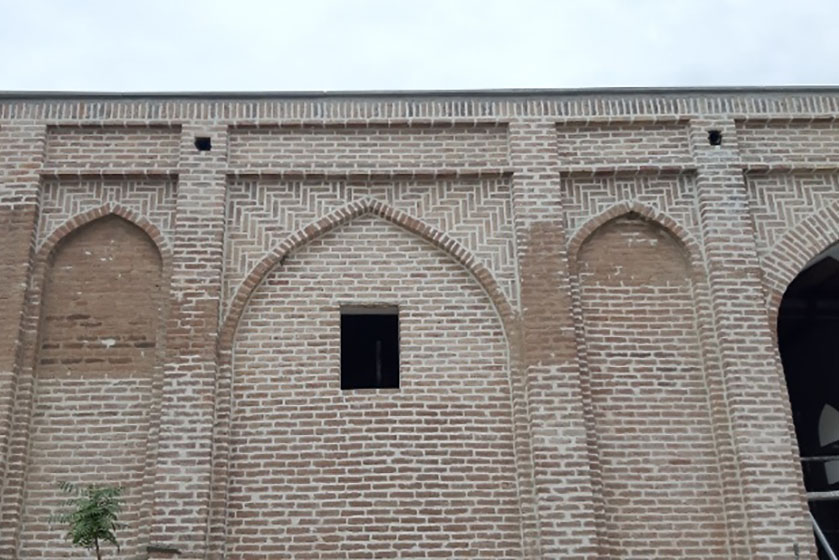 مسجد حنیفه گواراوان