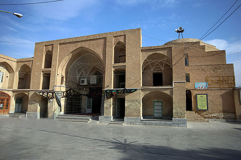 معماری بنای مسجد سرخ