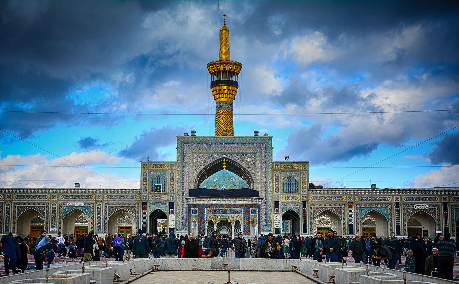 صحن جمهوری اسلامی حرم امام رضا