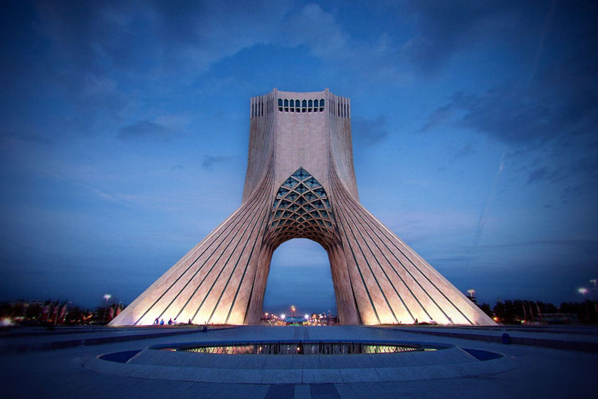 برج آزادی در تهران زیبا