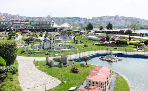 مینیاتورک