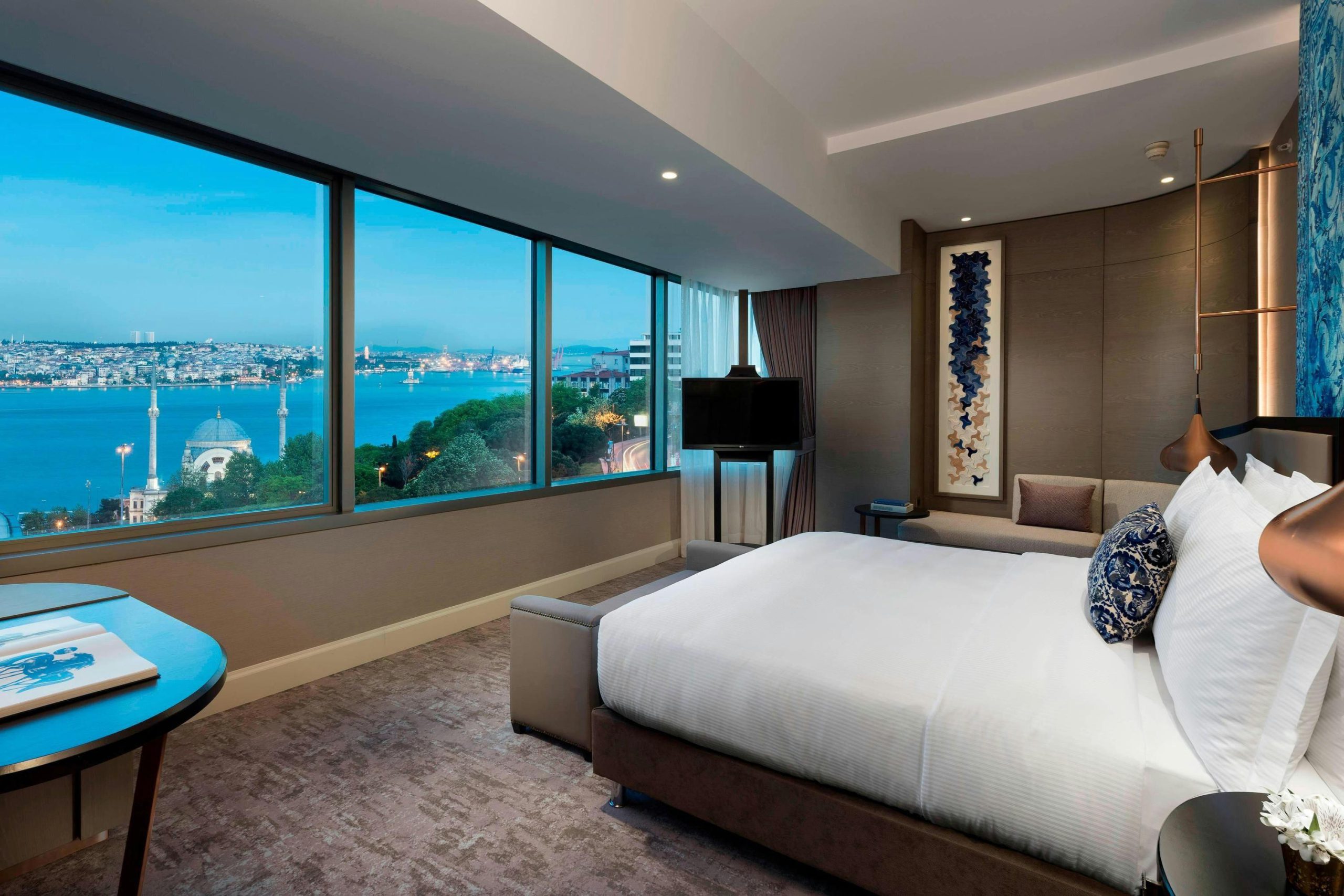 هتل ریتز کارلتون استانبول (The Ritz-Carlton, Istanbul)