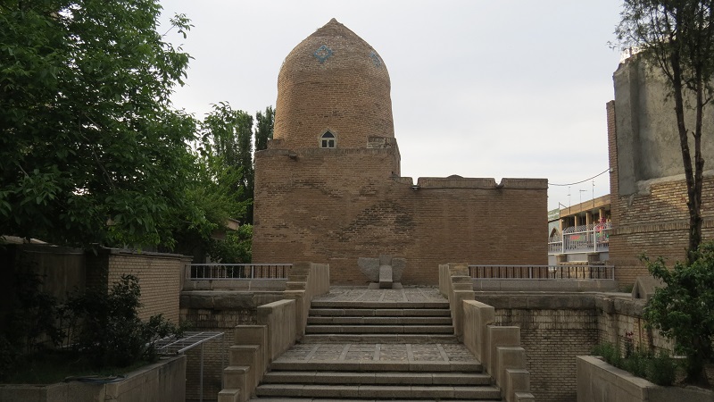 آرامگاه استر و مردخای