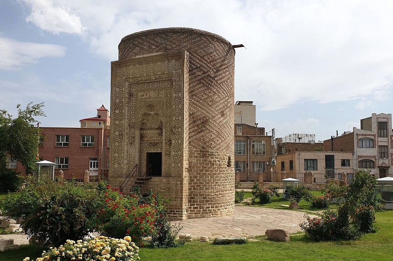 بنای تاریخی سه گنبد در ارومیه
