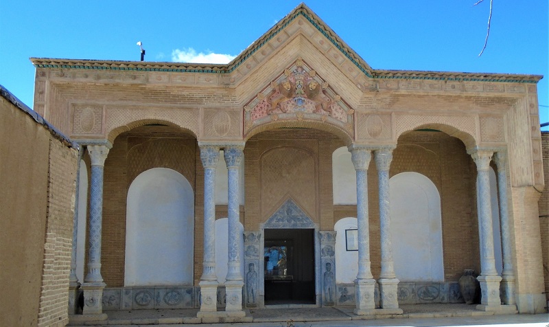 قلعه چالشتر (خانه ستوده)