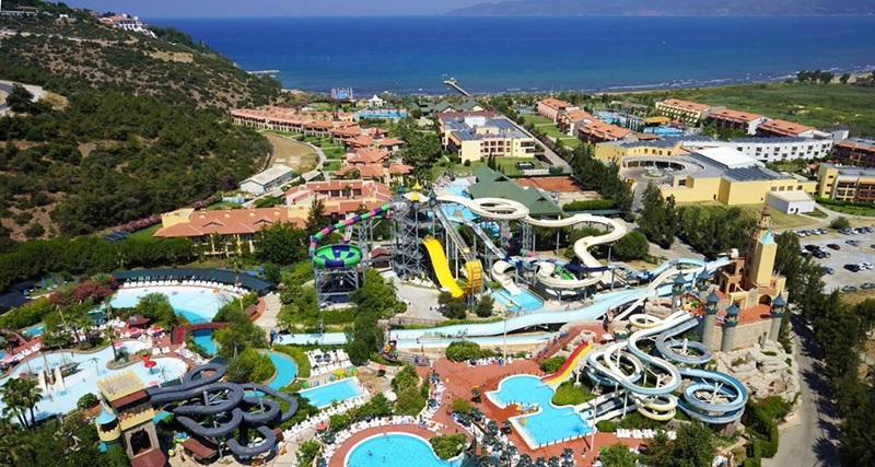 بزرگترین پارک آبی ازمیر